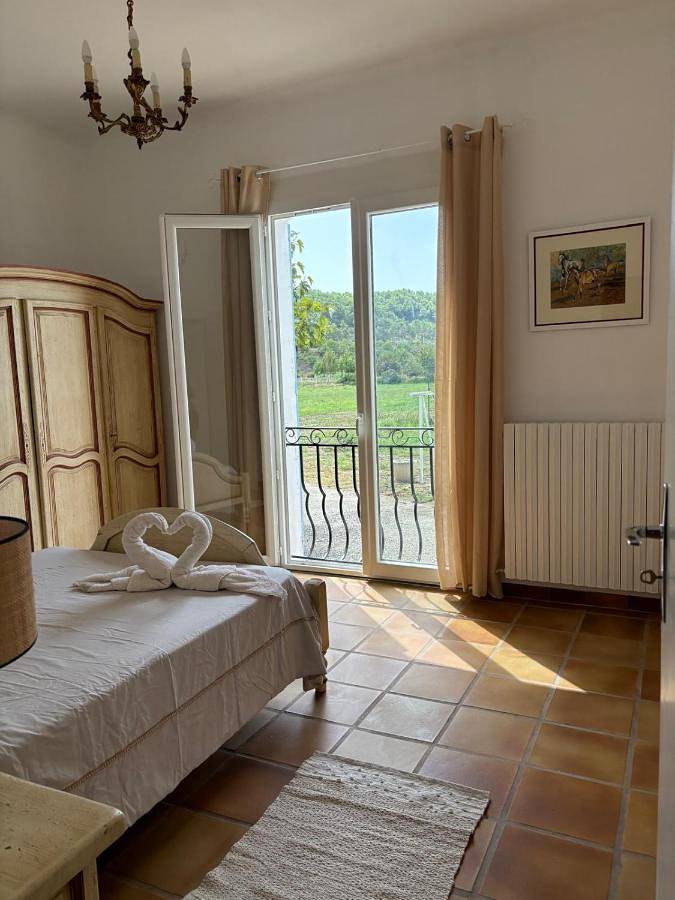 Location de vacances pour 4 personnes, avec jardin et vue à La Roque-d'Anthéron - 4