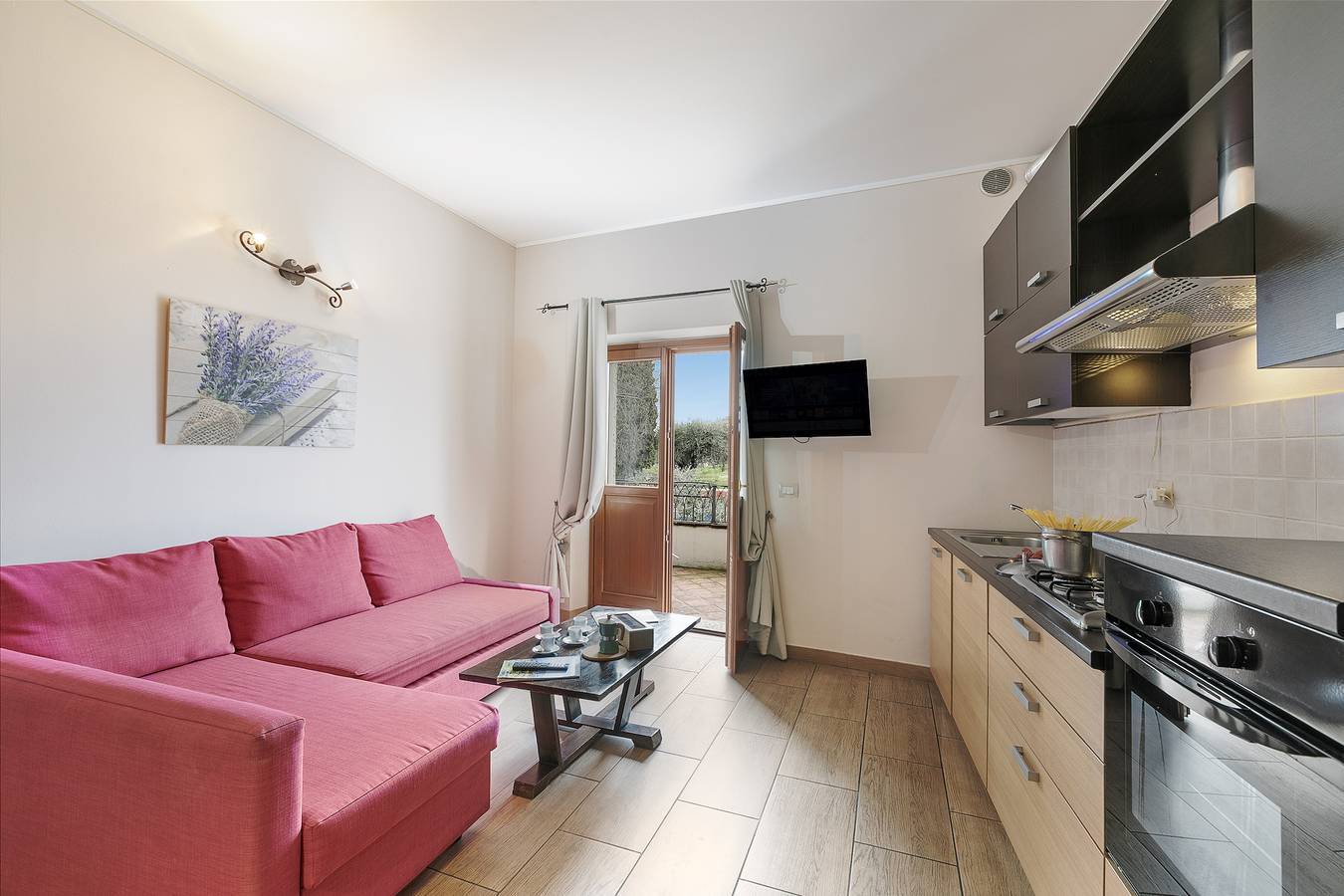 Ganze Wohnung, Agriturismo Apartm Vittoriale heated pool in Padenghe sul Garda, Gardasee-Berge