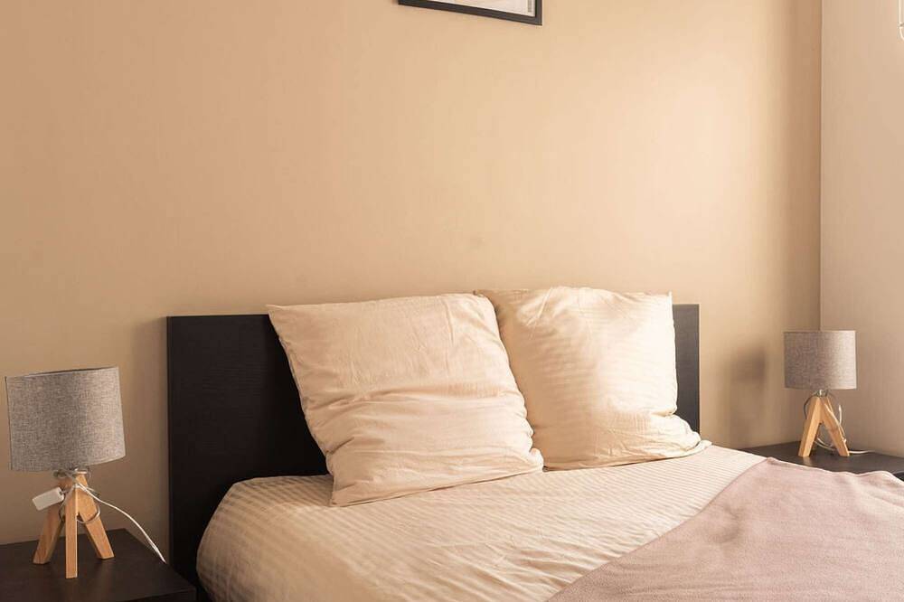 Appartement entier, ★★★ T2 Lumineux Centre-ville Voltaire chambre cour ★★★ in Saint-Quentin, Aisne