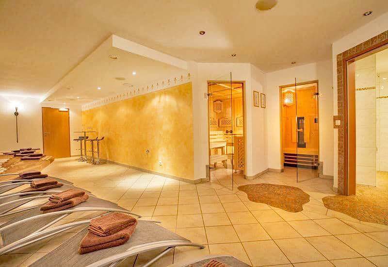 Geheel appartement, Vakantieappartement voor 6 personen met sauna in Königsleiten, Pinzgau