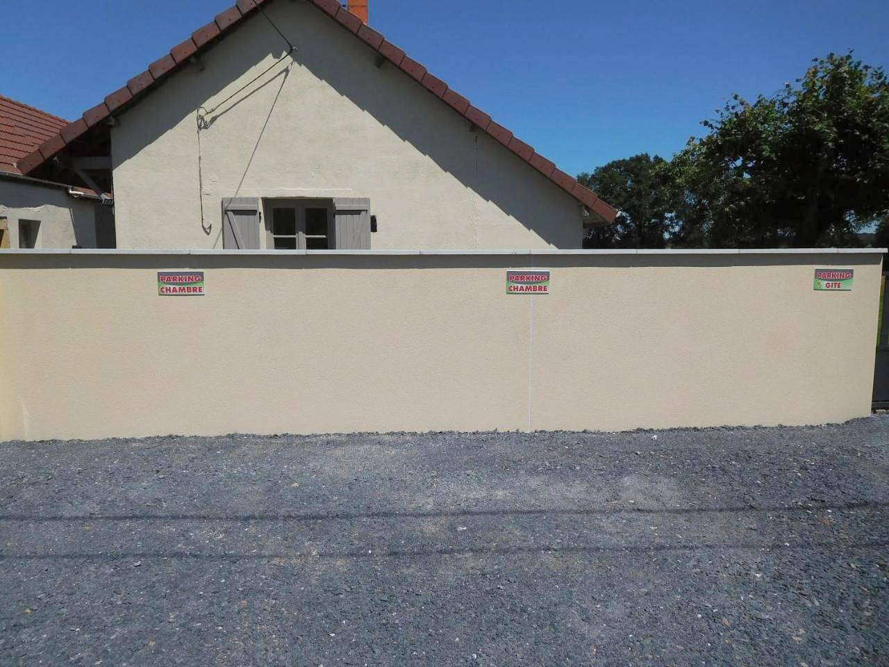 Standard Triple Room in Paray-le-Monial, Région de Charolles