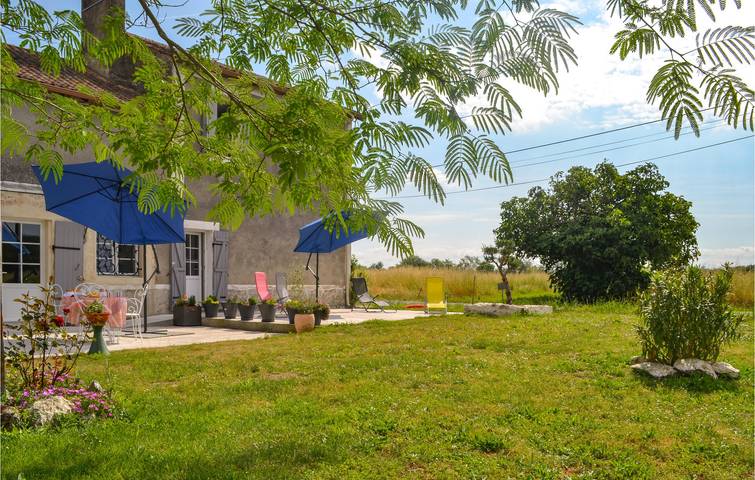 130m² Apt avec Parking, TV, Jouets & Internet près de La Dordogne in Razac-de-Saussignac, Périgord Pourpre