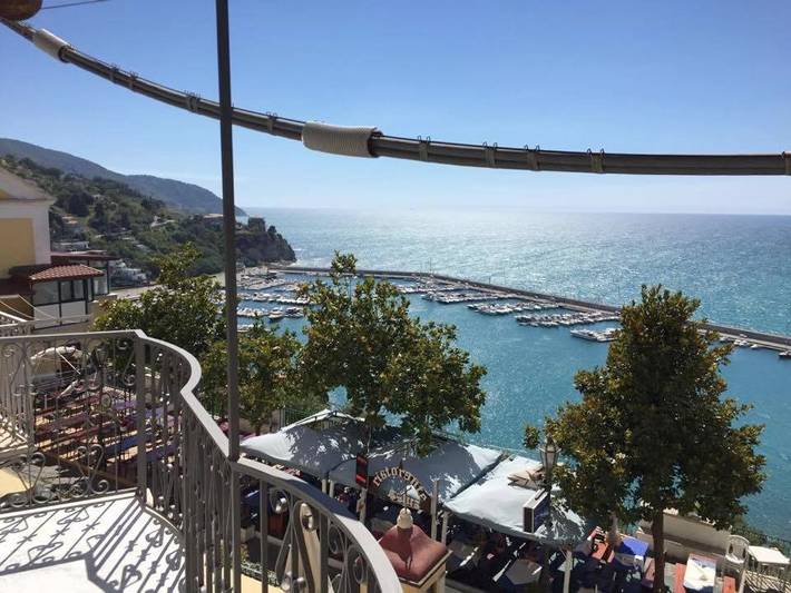 Ferienwohnung für 3 Personen, mit Ausblick und Balkon, kinderfreundlich in Agropoli