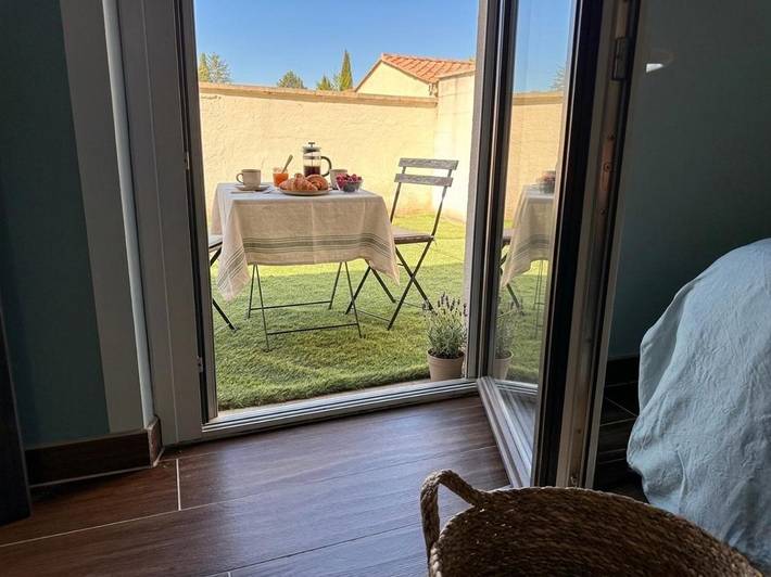 Chambre d’hôte pour 2 personnes, avec piscine ainsi que jardin et terrasse à Châteaurenard - 4