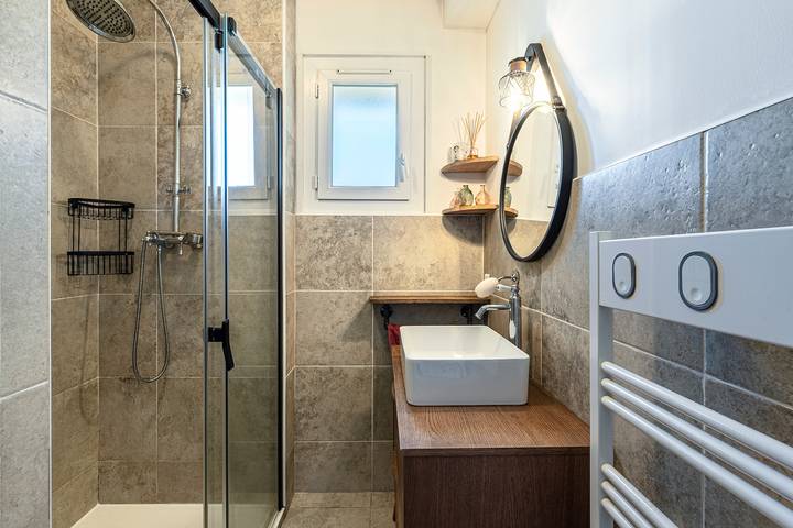 Ganze Wohnung, Ferienwohnung für 4 Personen mit Terrasse in Ajaccio, Golfe D'Ajaccio