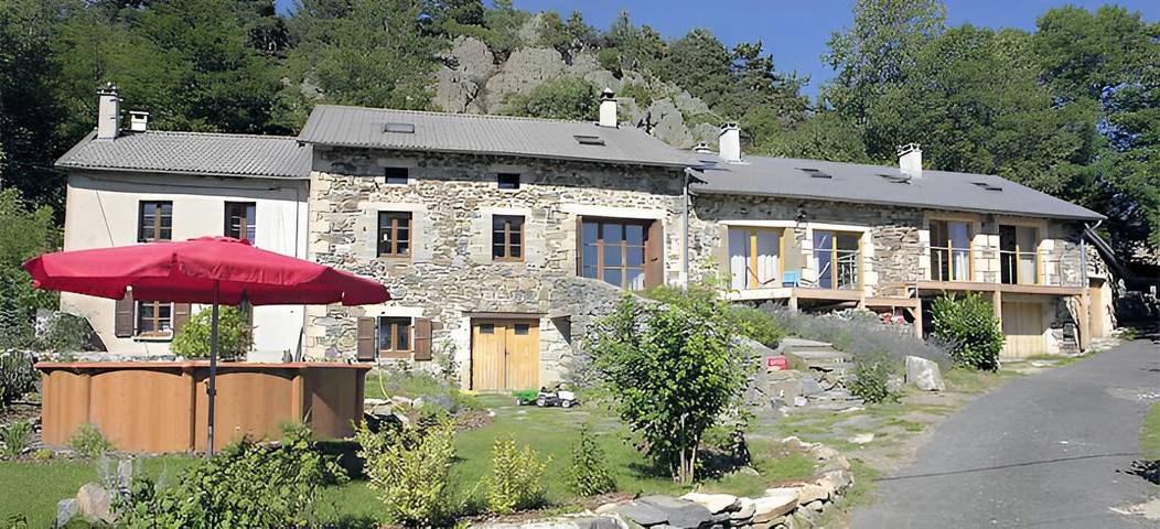 Chambre d’hôte pour 3 personnes, avec piscine ainsi que jardin et jacuzzi - 1
