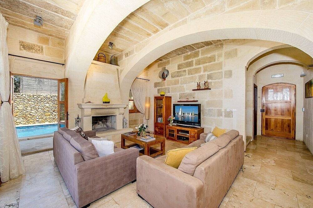 Villa for 7 People in Ghasri, Gozo