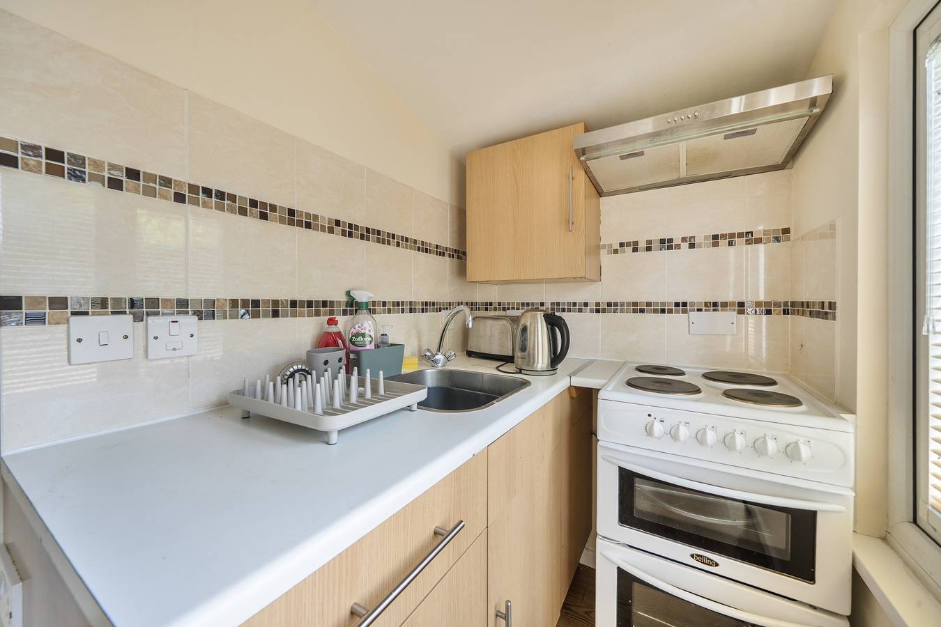Entire studio, Studio Retreat Sleeps 1 - Parking & Wifi in Coleridge Ward, Cambridge