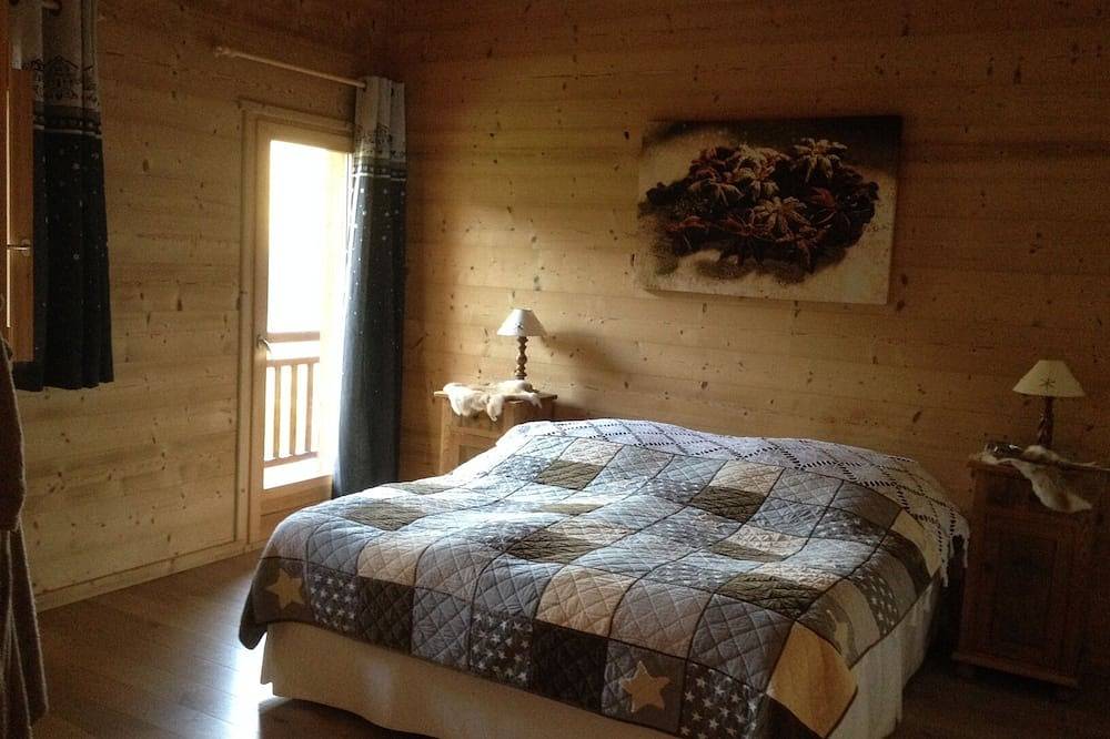 Chalet spacieux et luxueux, décoré avec goût et avec une très belle vue! in Abondance, Les Portes du Soleil