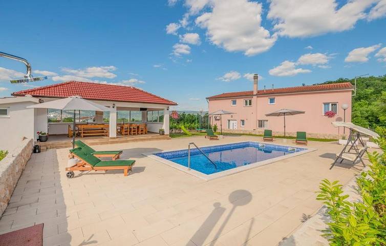 Villa für 12 Personen, mit Pool und Garten in Split-Dalmatien - 2