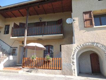 Gîte pour 2 personnes, avec vue et terrasse à Avançon