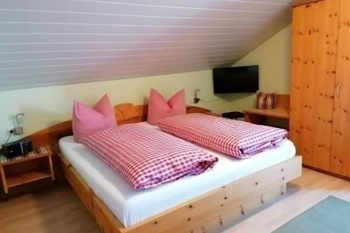 Bauernhof für 2 Personen, mit Balkon in Hopferau