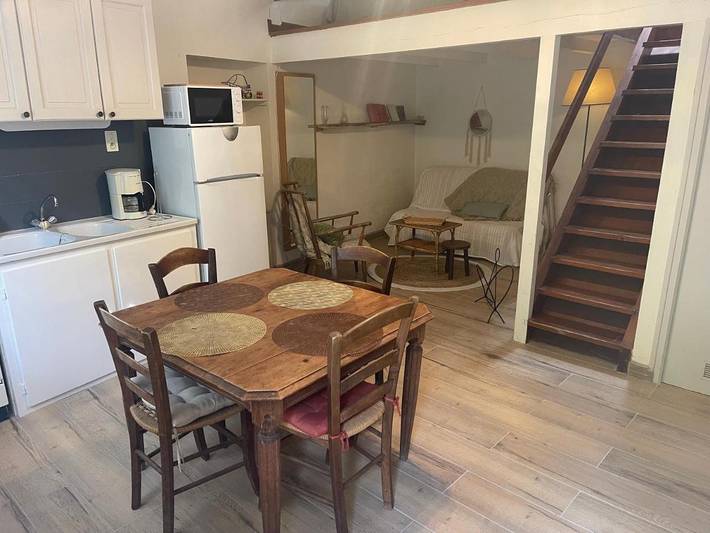 Chambre d’hôte pour 2 personnes, avec jardin ainsi que vue et piscine dans le Gers - 3