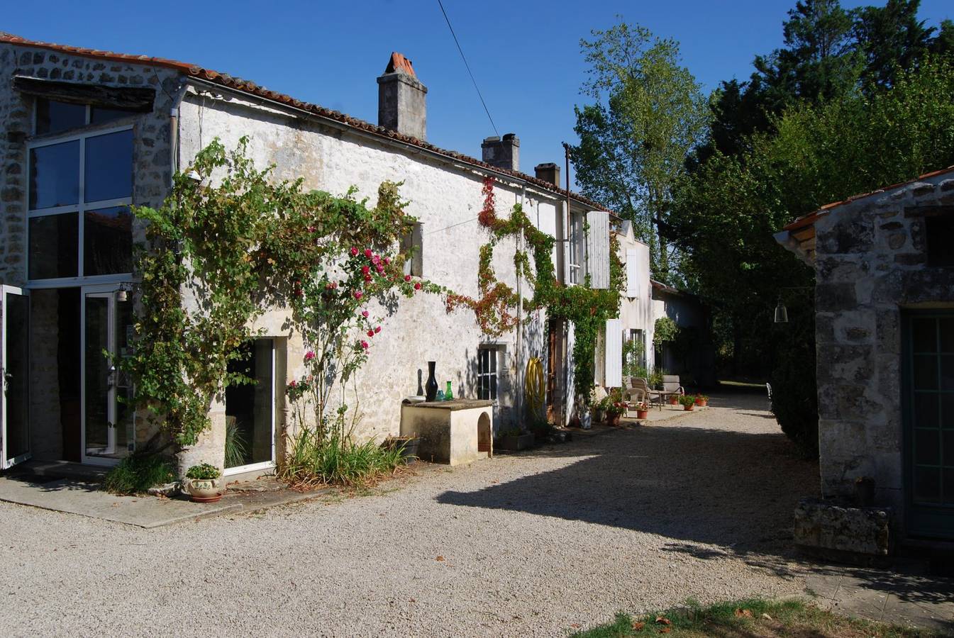 La Pertuzerie - Chambre "La Terrasse" in Saint-Savinien, Région de Saint-Jean-d'Angély