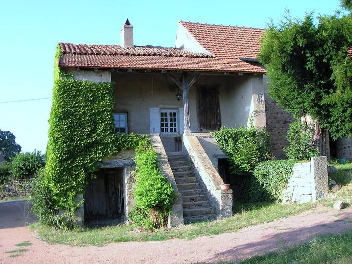 Location de vacances pour 2 personnes, avec Balcon ainsi que Terrasse et Vue à Cortambert