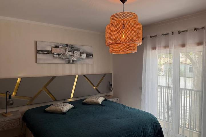 Ganze Wohnung, Fantastisches & modernes Apartment am Strand von Cabanas mit direktem Poolzugang (für 4 Personen) in Cabanas de Tavira, Conceição e Cabanas de Tavira