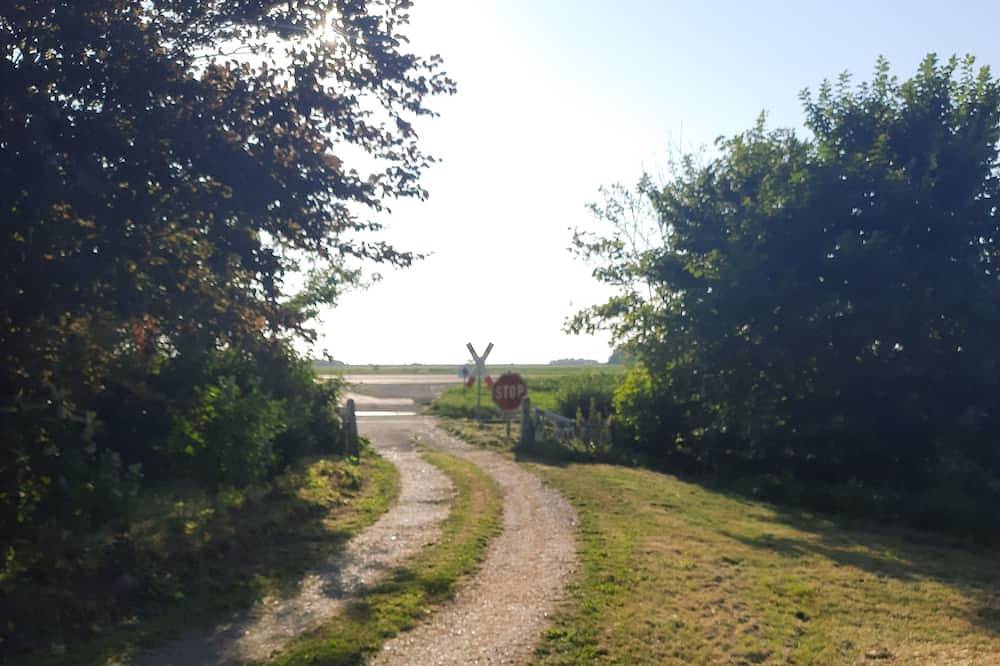 Ganze Wohnung, Ansprechende Ferienwohnung mit Gartennutzung ca. 4Km von der Nordsee (Dagebüll) in Galmsbüll, Nordfriesland