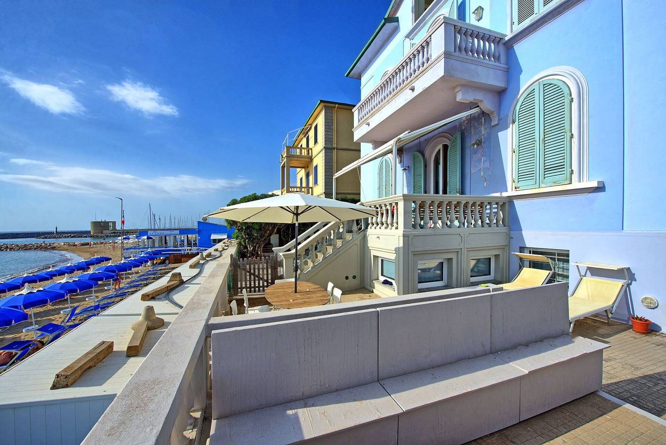 Ganze Ferienwohnung, Ferienwohnung für 4 Personen mit Terrasse in Spiaggia di Rimigliano (San Vincenzo), San Vincenzo