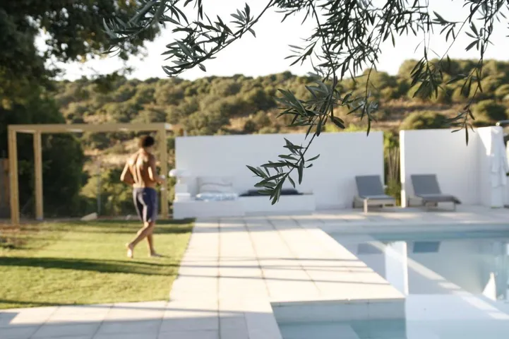 Apartamento de vacaciones para 2 personas, con piscina además de vistas y jardín - 1