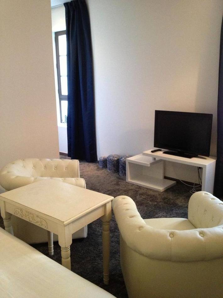 Chambre d’hôte pour 2 personnes, avec jardin ainsi que piscine et jacuzzi dans l' Hérault - 4