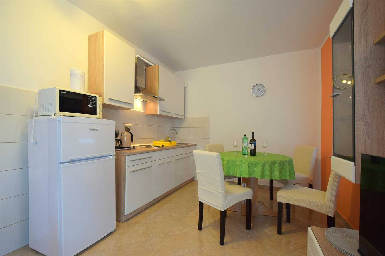 Ganze Wohnung, Apartment Cindrić 1 im ersten Stock in Dobrinj, Krk