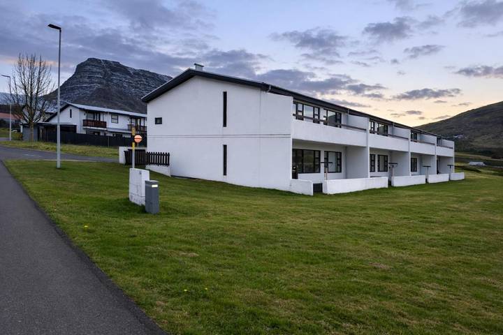 Ferienwohnung für 6 Personen, mit Pool und Ausblick sowie Terrasse - 1