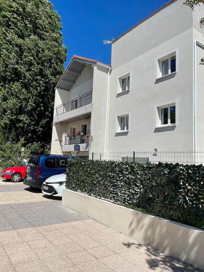 Location de vacances pour 8 personnes, avec jardin à Montfermeil - 3