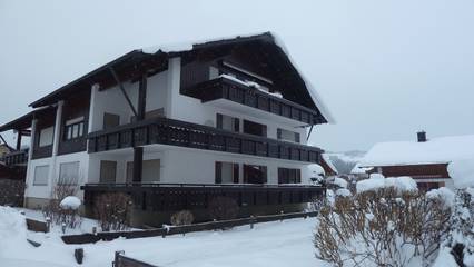 Ferienwohnung für 5 Personen, mit Sauna und Garten, kinderfreundlich in Wertach