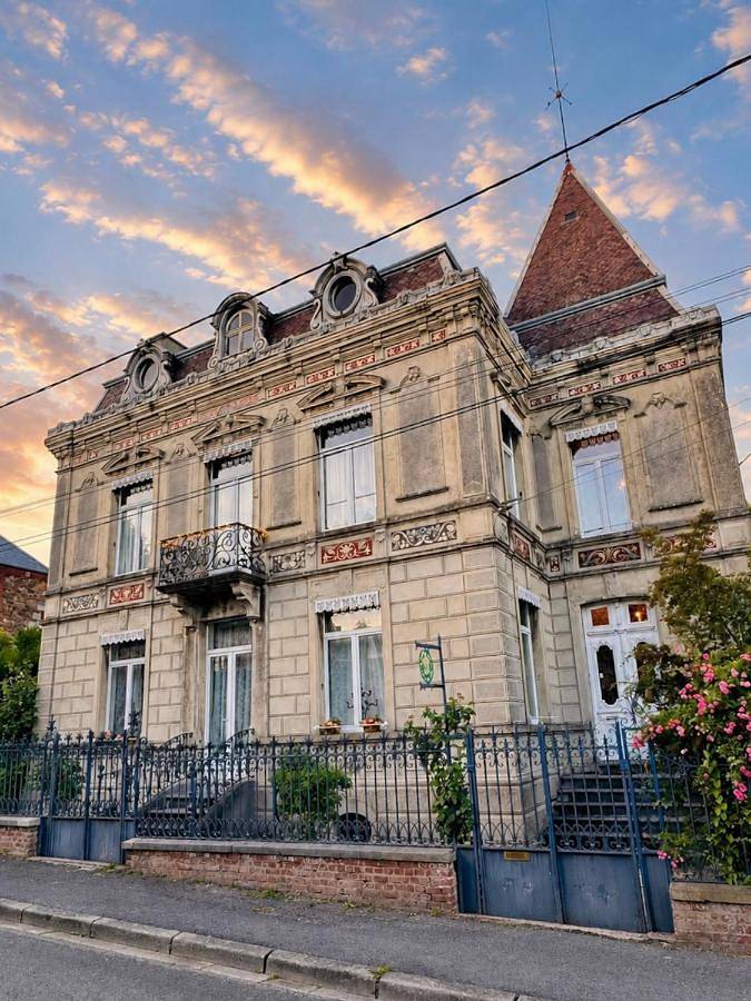 Le Petit Chateau in Saint-Michel, Aisne