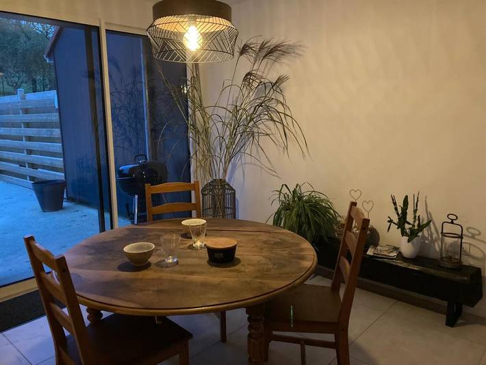 Gîte pour 2 personnes, avec jardin à Lacres
