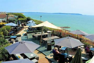Bed And Breakfast for 2 People in Barton on Sea, South East England, Photo 3