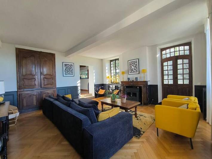 Villa pour 9 personnes, avec Terrasse et Jardin ainsi que Piscine et Vue dans Béarn - 4