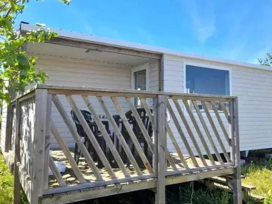 Camping 2 Plages et Océan - Mobilhome 4 personas - Aqua 2 hab. 4 personas Terraza semicubierta - Île aux trésors in Châtelaillon-Plage, Región de La Rochelle