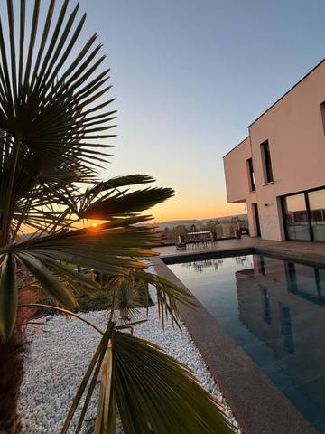 Chambre d’hôte pour 2 personnes, avec vue ainsi que piscine et jardin dans l' Eure