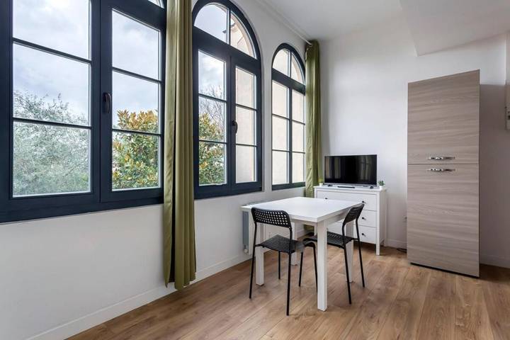 Gîte pour 2 personnes, avec jardin à La Mulatière