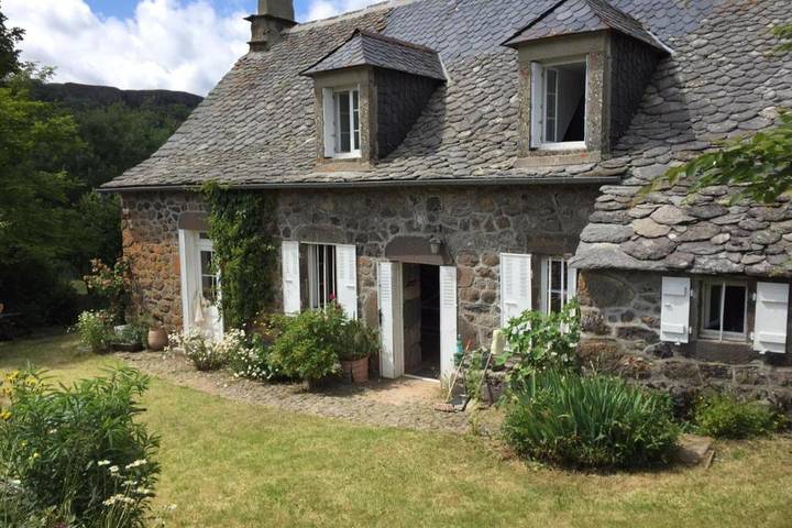 Location de vacances pour 7 personnes dans Collandres