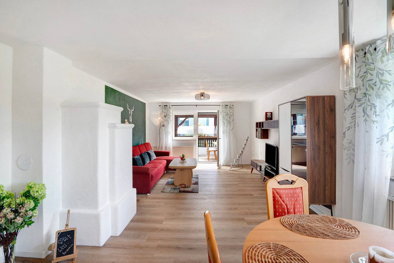 Ganze Wohnung, Ferienwohnung 'Zum Hirschen' mit privater Terrasse und Wlan in München, Oberbayern