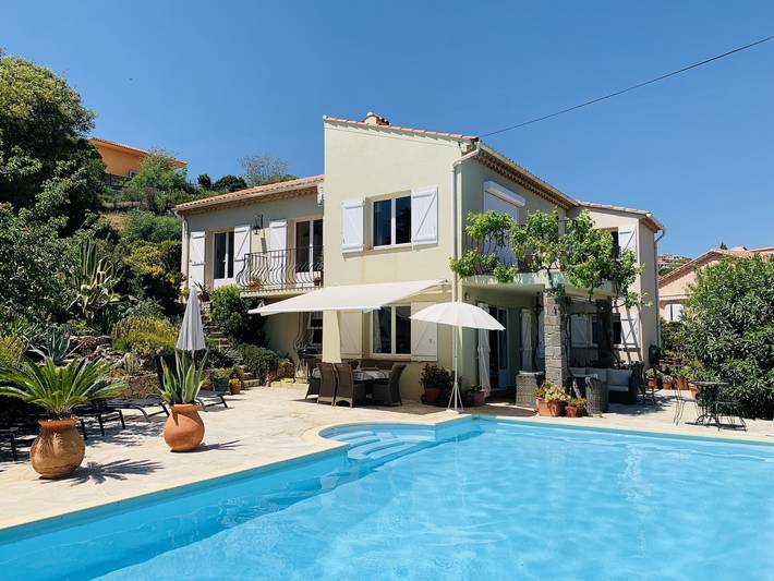 Gîte pour 6 personnes, avec piscine