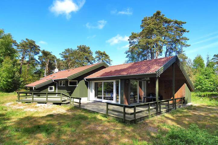 Ferienhaus für 10 Personen, mit Terrasse und Whirlpool sowie Sauna auf Bornholm - 4