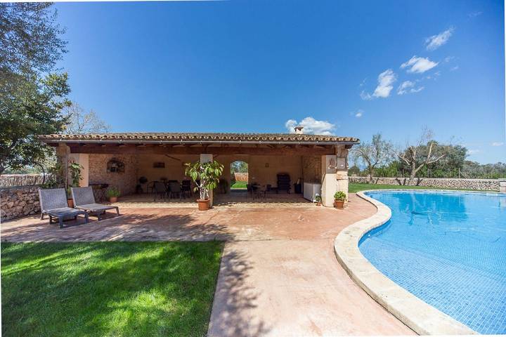 Farm with large swimming pool in Algaida, Majorca Center