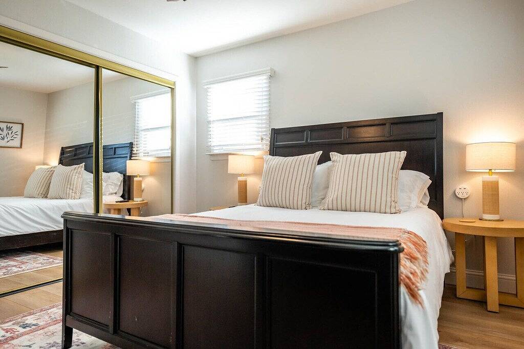 Artistic Escape - 2Br/2Bath - Dog Friendly in Lubbock, Lubbock County