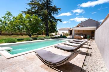 Chambre d’hôte pour 2 personnes, avec piscine et jardin à Piolenc