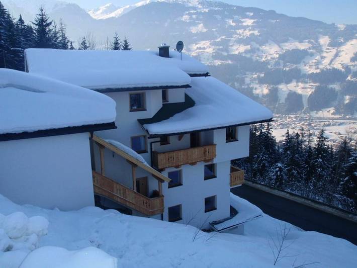 Ferienwohnung für 8 Personen, mit Ausblick und Terrasse, mit Haustier in Hainzenberg - 2