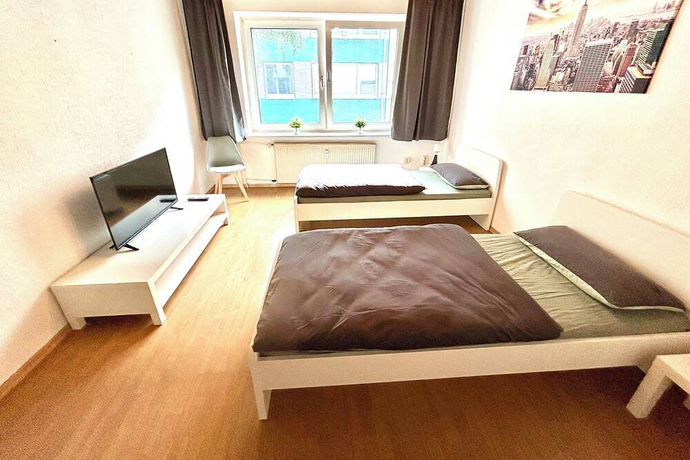 Entire apartment, Kulturmensch Oberhausen mit Balkon in Oberhausen, Ruhr district