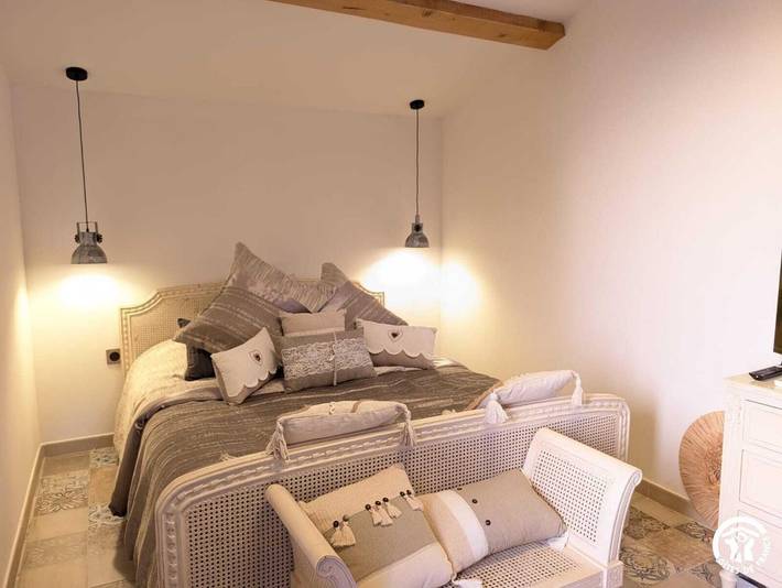 Gîte pour 4 personnes, avec Terrasse et Piscine à Lespignan - 4