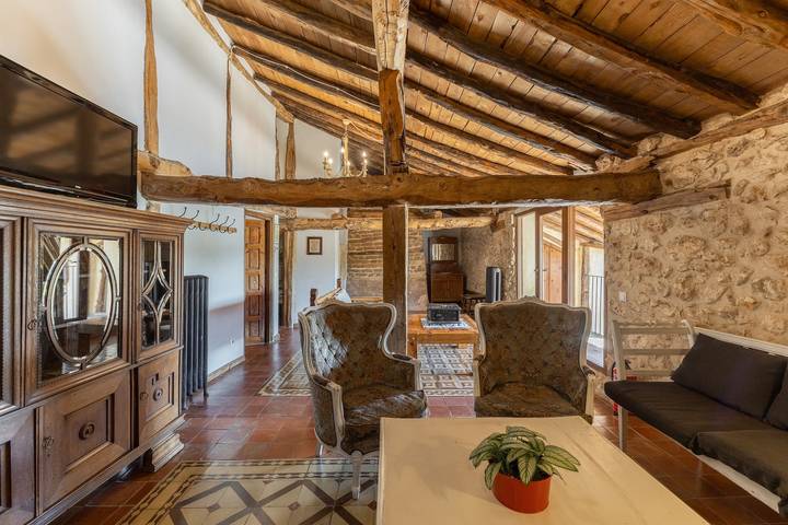 Casa rural para 24 personas, con Balcón además de Jardín y Vistas al lago en Castilla y León - 3