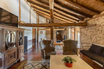 Casa Rural Con Piscina para 24 Personas en Maderuelo, Provincia de Segovia, Foto 2