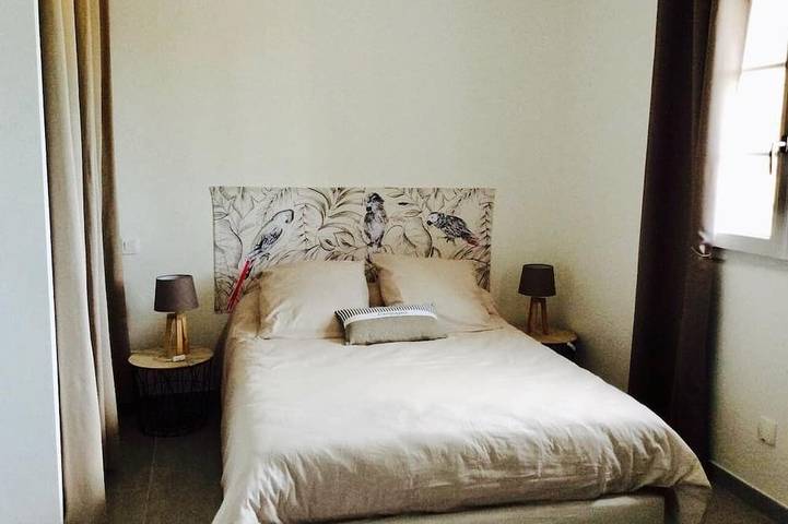 Location de vacances pour 7 personnes, avec terrasse et jardin à Ventiseri - 4