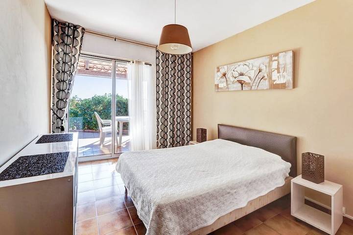 Villa pour 6 personnes, avec jardin et jacuzzi à Hyeres - 3