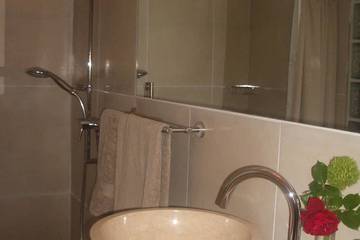 Cottage for 3 Guests in Buchillon, Vaud, Picture 2